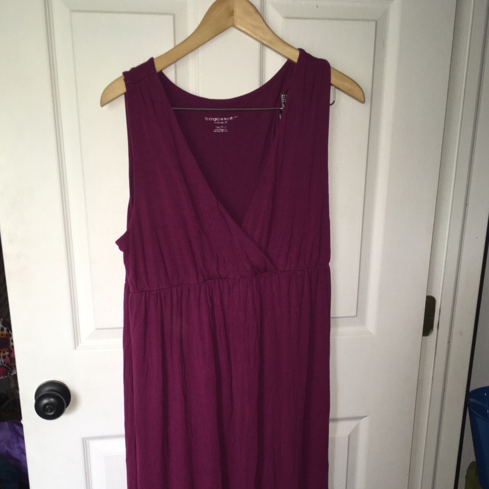 6 FOR $25 Liz Lange) Maternity Maxi Dress XXL